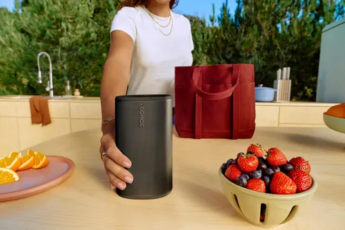 Vista 5 de Sonos Play - Altavoz Bluetooth portátil con WiFi, Alexa, batería de 24 horas, base de carga, color negro