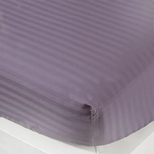 Vista 2 de Lasin Bedding Sábana bajera de lujo súper suave, 100% algodón, rayas, tamaño matrimonial de 54 x 75 pulgadas, caída de 12 pulgadas, color morado