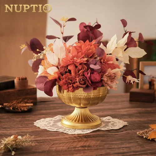 Vista 2 de NUPTIO Jarrones dorados para centros de mesa de boda: Jarrones de compota de latón martillado para arreglos de flores pequeñas - Tazón de pedestal