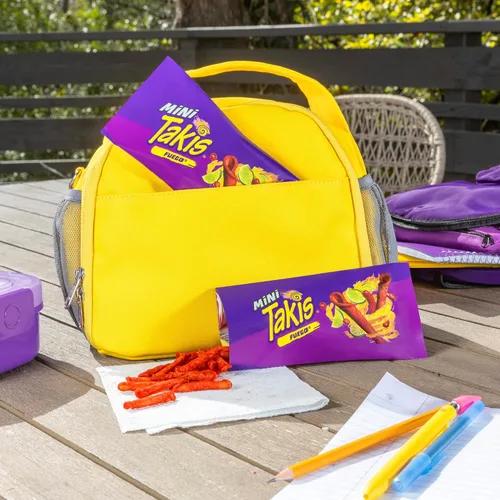 Vista 6 de Takis Fuego Mini 25 piezas / 1.23 oz Paquete múltiple de tamaño bocado, nachos de tortilla enrollada extremadamente picante con sabor a pimiento