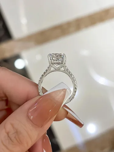 Vista 6 de Anillo de compromiso de corte cojín de 4 quilates para mujer, anillo de compromiso chapado en oro blancorosa de plata de ley 925 de 18 quilates