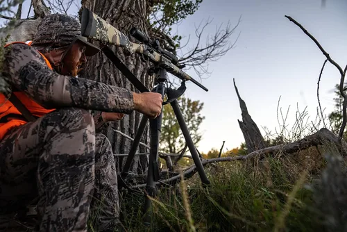 Vista 9 de BOG DeathGrip Aluminum Tripod with Durable Frame, Lightweight, Stable Design, Bubble Level, Adjustable Legs, Shooting Rest, and Hands-Free Operation