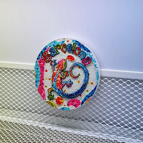 Vista 4 de A-ONE Barcelona Park Güell Lizard España 3D Home Round Freezer Magnet 1PC+Park Guell Landscape Iron On Patch 1PC Imán de nevera de ciudad, parche