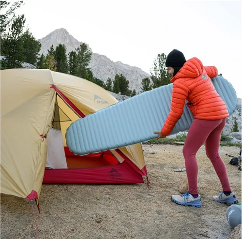 Vista 2 de Therm-a-Rest NeoAir XTherm NXT - Almohadilla ultraligera para acampar y hacer senderismo