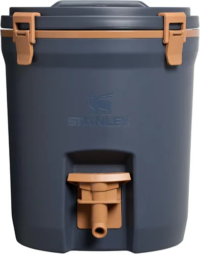 Vista 12 de STANLEY Adventure - Jarra de agua de flujo rápido de 2 galones, dispensador de agua helada a prueba de fugas, enfriador de bebidas aislado, espita
