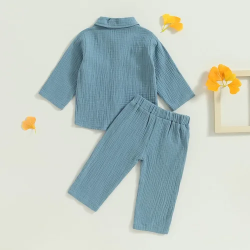 Vista 2 de Conjunto de ropa de algodón y lino de manga larga con botones y pantalones con cordón para bebé