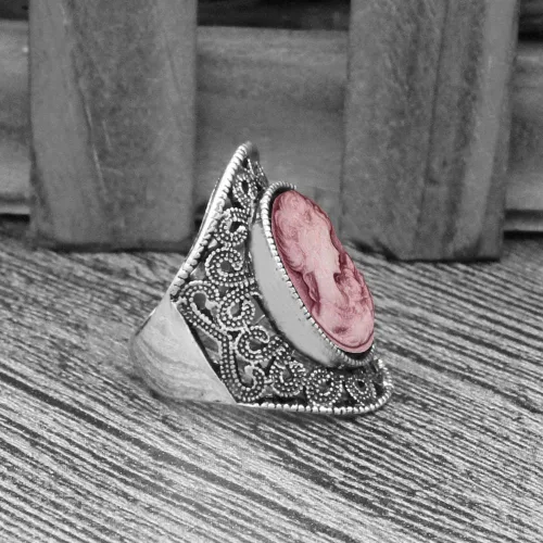 Vista 8 de Vintage Look Lady Queen Cameo Sets For Women Victoria Pendant Cameo Necklace Earrings Ring Bracelet Fashion Jewelry