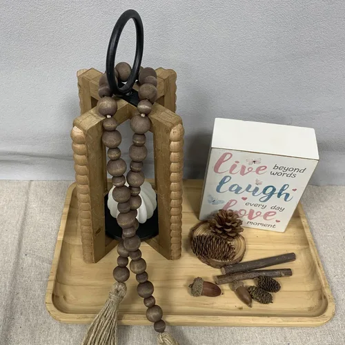 Vista 4 de Guirnalda de cuentas decorativas de madera estilo granja hecha a mano, bandeja de mesa de cuentas de madera boho con borla, pequeña decoración Nogal