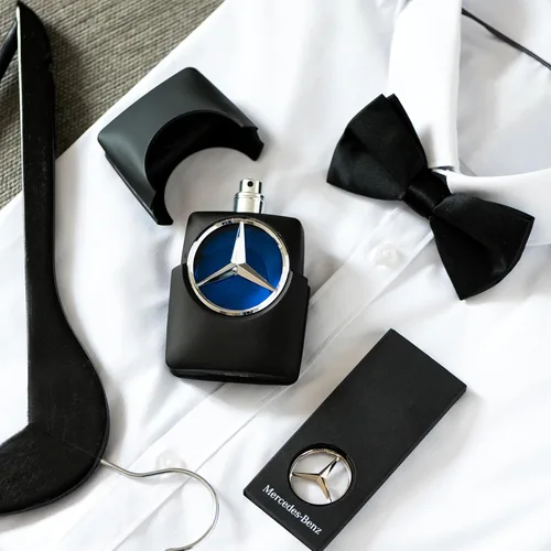 Vista 3 de Mercedes Benz Sign Giftset – Juego de colonia para hombre – Gel de ducha, gel corporal y perfume para hombres – Colonia para hombres – Pera, cedro