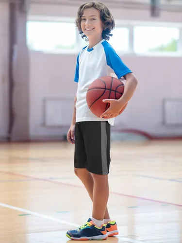 Vista 3 de Resinta Paquete de 4 pantalones cortos deportivos para niños, de baloncesto, de malla, de secado rápido, pantalones cortos de fútbol para el verano