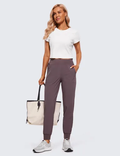 Vista 3 de CRZ YOGA Pantalones deportivos para mujer con bolsillos, ligeros, para entrenamiento, viajes, uso casual, golf, senderismo, secado rápido