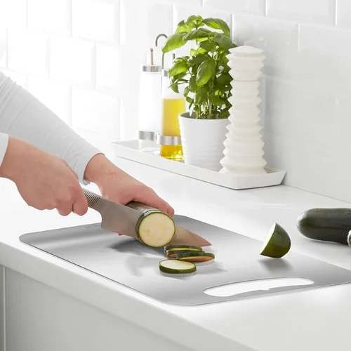 Vista 7 de Tabla de cortar de titanio, tabla de cortar de titanio 100% puro para cocina, antiadherente, de doble cara y de grado alimenticio, tablas de cortar