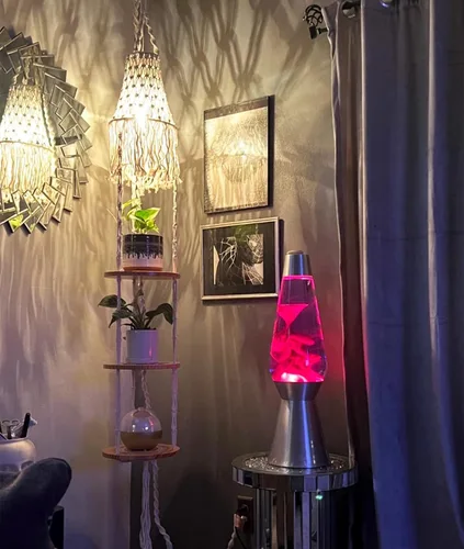 Vista 3 de QIYIZM Lámpara colgante bohemia enchufable con cable de enchufe, lámpara colgante regulable de macramé y estante de soporte para plantas, decoración