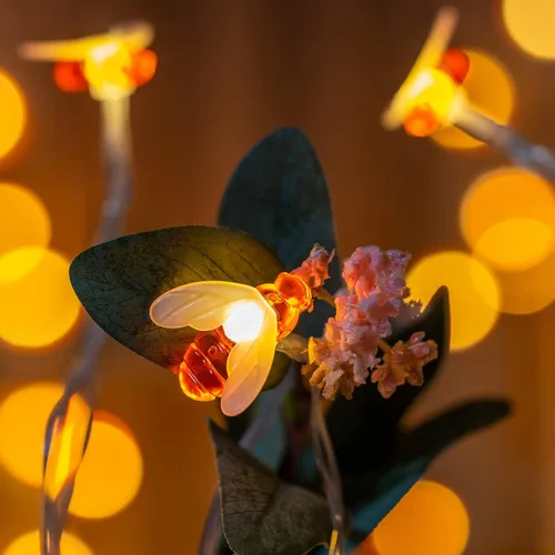 Vista 8 de Cadena de luces de piña con pilas, 17.5 pies, 35 conos de pino, 8 modos, funciona con pilas, luz decorativa de hadas (piña) Distancia de 6