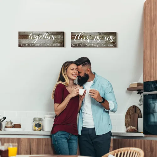 Vista 6 de Jetec 2 letreros de madera para pared del hogar, decoración de pared con texto en inglés "This Is Us", color gris antiguo