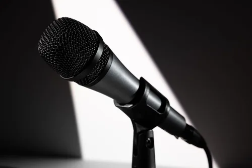 Vista 2 de Sennheiser E835 micrófono dinámico vocal, patrón cardioide