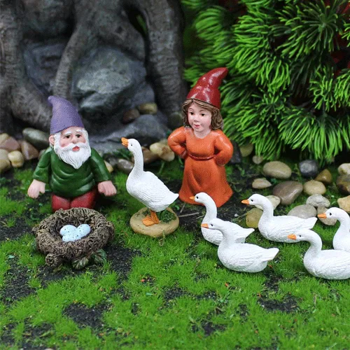 Vista 4 de Accesorios de jardín de cuento de hadas, estatua de gnomo en miniatura y estatua de ganso blanco, 9 piezas, maceta y decoración del hogar Dx-01
