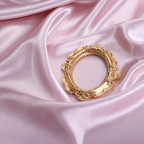 Vista 15 de Fondo de fotografía de satén de seda, telones de fondo de tela brillante para productos, manualidades, joyas, cosméticos, sesión de fotos de Beige