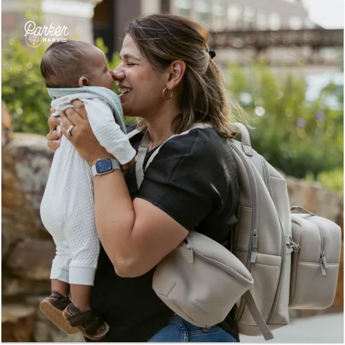 Vista 7 de Parker Baby Drift - Mochila de neopreno y bolsa para cinturón Esencial de viaje sin volumen con cambiador de pañales y correas para cochecito