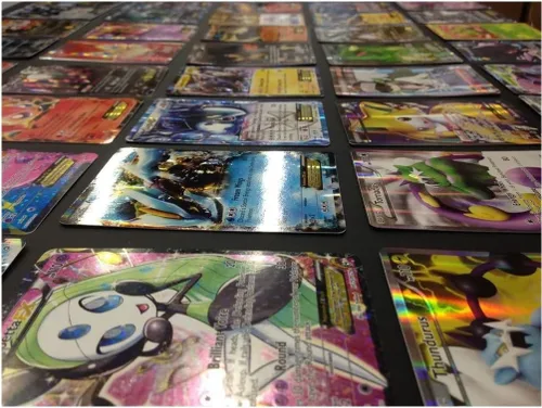 Vista 2 de Tarjetas coleccionables de Pokémon TCG: tarjetas raras. Incluye tarjetas holográficas, comunes y poco comunes, ex y full art