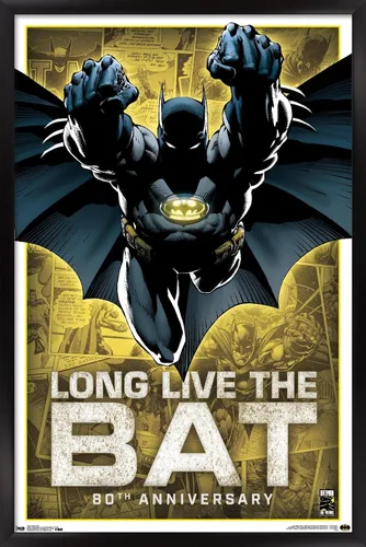 Vista 8 de Trends International DC Comics Batman - Póster de pared del 80 aniversario, 14.725 x 22.375 pulgadas, versión enmarcada de madera de granero Versión