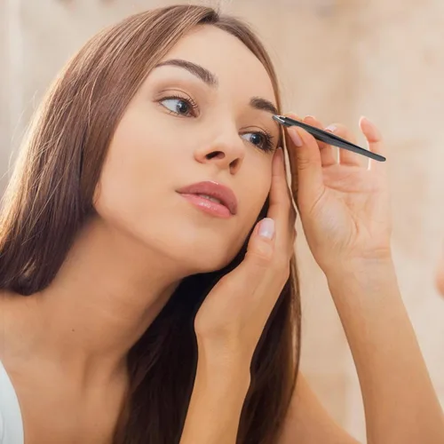 Vista 4 de Juego de 2 pinzas para cejas, vello facial, eliminación de vello encarnado, juego de pinzas con punta inclinada y puntiaguda para mujeres y hombres