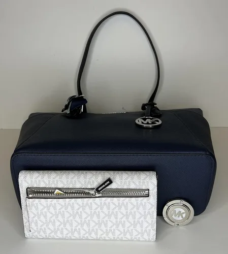 Vista 6 de Michael Kors Charlotte Bolso grande con cremallera y gancho triple a juego azul marinoSignature MK blanco brillante NavySignature Mk Bright White