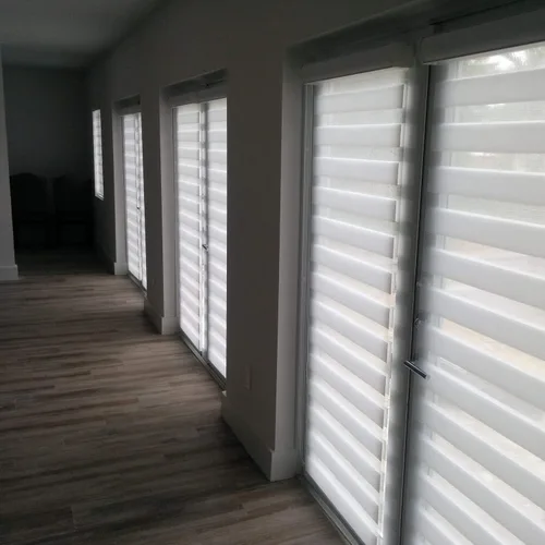 Vista 6 de Biltek Persianas enrollables sin cordones estilo cebra con diseño moderno, persianas enrollables con doble capa, persianas sólidas y transparentes