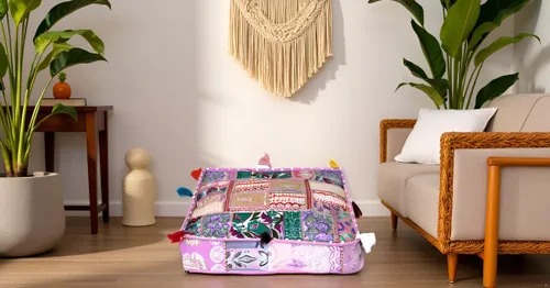 Vista 4 de CRAFT KALA Funda de Puf Tradicional de Retazos Cuadrada India Pufs de Sala de Estar India Otomana de Diseñador Bordada Decorativa Hogar Vida Rosa
