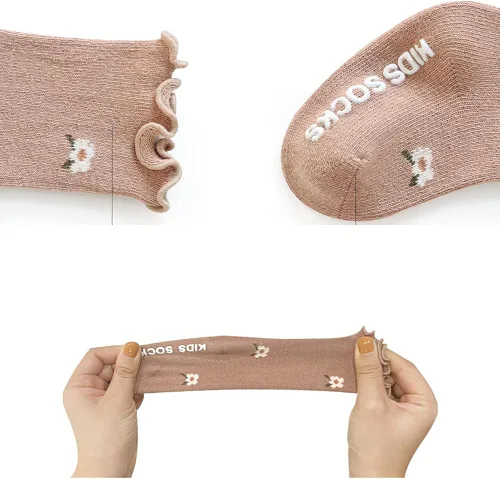 Vista 3 de FYLuoke Calcetines de encaje con volantes para bebé, calcetines de uniforme para niñas, calcetines casuales de algodón, lindos con volantes
