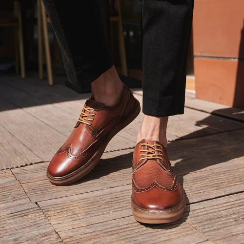 Vista 8 de Zapatos deportivos Oxford casuales para hombre, de cuero genuino, diseño de moda, zapatos bajos para caminar para hombres