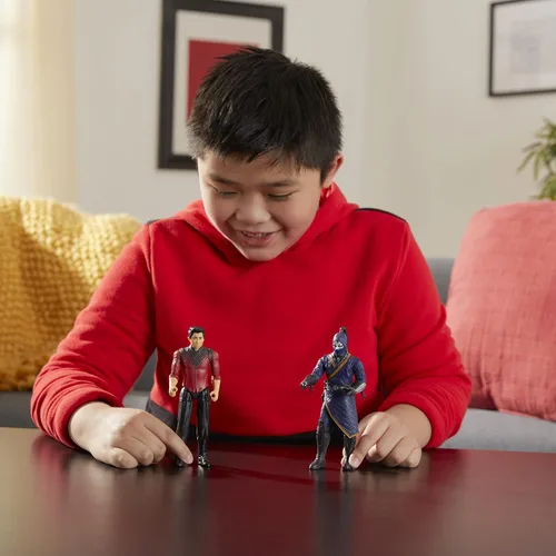 Vista 2 de Hasbro Marvel Shang-Chi y La Leyenda de los Diez Anillos Figura de acción Juguetes Shang-Chi vs. Death Dealer Paquete de batalla de 6 pulgadas