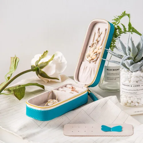 Vista 6 de SANQIANWAN Pequeña caja organizadora de viaje de joyería con piel sintética, estuche portátil de almacenamiento de joyas para collares, anillos