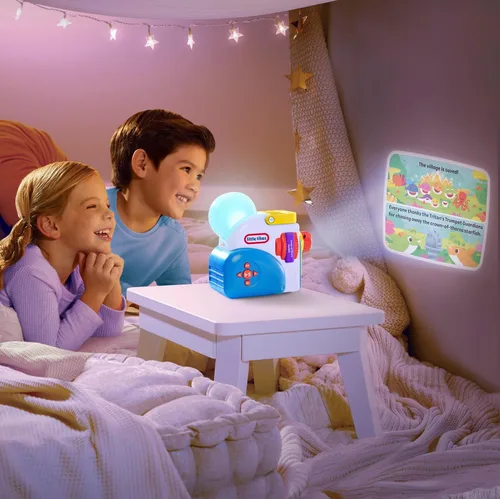 Vista 2 de Little Tikes Story Dream Machine - Colección Baby Shark Heroes, Hora de cuentos, libros, personaje de audio, regalo de juguete para niños pequeños