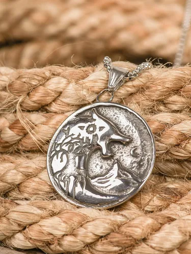 Vista 3 de HAQUIL Fenrir Wolf Necklace, Norse Wolf Fenrir Ragnarok Pendant,Viking Jewelry Gift for Men and Women