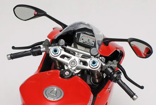 Vista 6 de Tamiya 14129 1:12 Ducati 1199 Panigale S