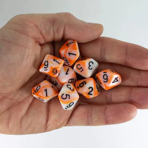 Vista 3 de Paladin Roleplaying Dados naranja y blanco - Juego de 8 D10 - 'Troll Slayer