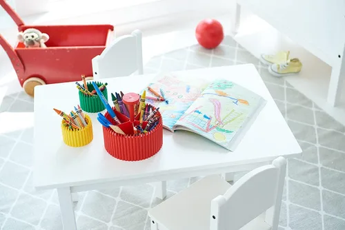 Vista 7 de Crayola - Organizador redondo de almacenamiento, organizador de escritorio creativo para niños con 5 secciones para almacenar bolígrafos, lápices