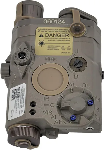 Vista 2 de PEQ Caja de batería con linterna LED y mira roja para AEG GBB CQB
