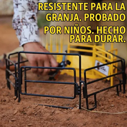 Vista 3 de Little Buster Toys Combo de 5 piezas de panel y puerta de paso – Juego de accesorios de rancho a escala 1:16 de metal negro para exhibiciones