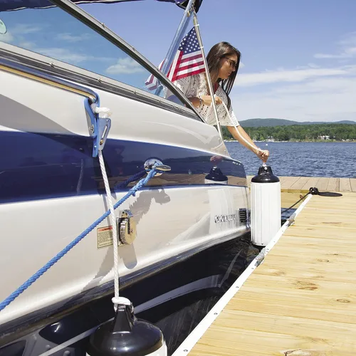 Vista 7 de Taylor Made Products Super Gard - guardabarros inflable de vinilo para barco.