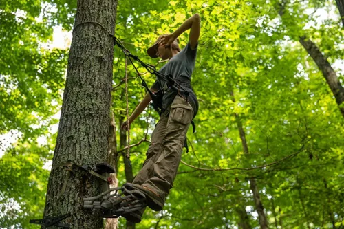 Vista 7 de Tree Saddle for Hunting: Lightweight Hammock Tree Saddle, Ultra Comfortable Padded Seat, Tree Saddle Hunting System, Includes Adjustable Bridge and