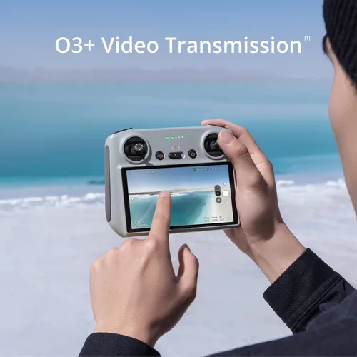 Vista 2 de DJI RC, control remoto con cuerpo ligero, pantalla FHD, batería de 4 horas, palancas de control de precisión, transmisión O3+
