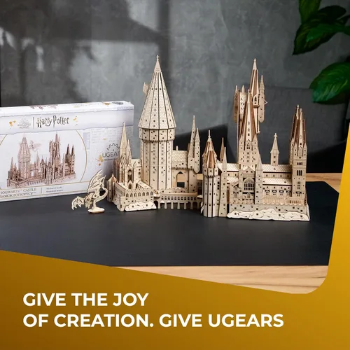 Vista 7 de UGEARS Harry Potter Hogwarts Castle 3D rompecabezas de madera para adultos