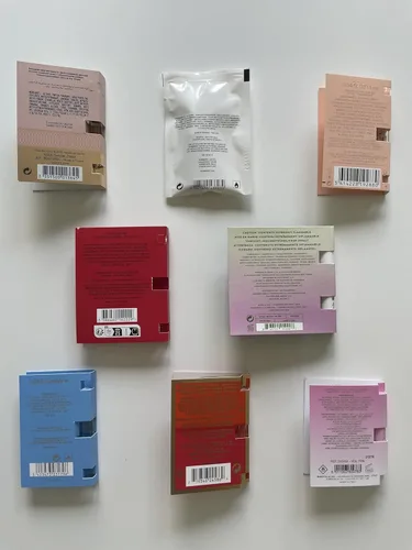 Vista 9 de Infinite Scents Muestras de perfume y colonia - 12 fragancias de diseñador (6 para hombres, 6 para mujeres) Set de descubrimiento para él y para ella