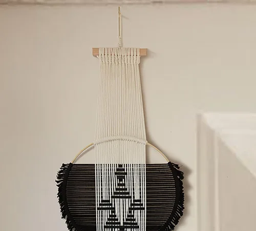 Vista 6 de Flber Macramé para colgar en la pared en blanco y negro, decoración de pared estilo Boho, arte de pared para sala de estar, decoración geométrica