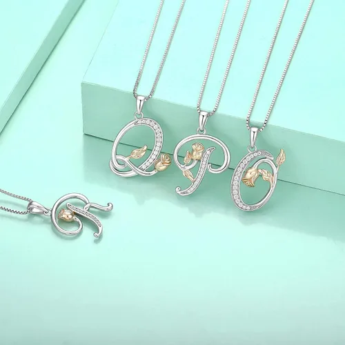 Vista 5 de STARCHENIE Collar con inicial para mujeres y niñas, plata de ley con 26 letras del alfabeto, colgante de flor de rosa, regalos para familiares