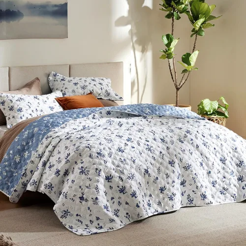 Vista 14 de Bedsure Colcha costera tamaño Queen – Ropa de cama reversible de verano y playa, colcha ligera de microfibra, colcha azul y blanca para todas