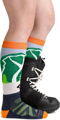 Vista 2 de Darn Tough Calcetines de nieve OTC de peso medio con cojín para niños Pow Cow (estilo 3804)