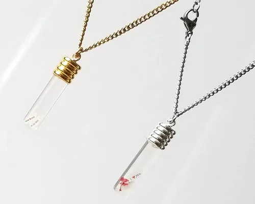 Vista 5 de Customized personalized name on a grain of rice- Necklace, keychain or both with a 2mm stainless steel figaro chain